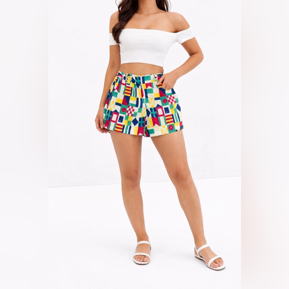 Vineyard Vines Women’s Nautical Flag Print Flat Front Chino Shorts
